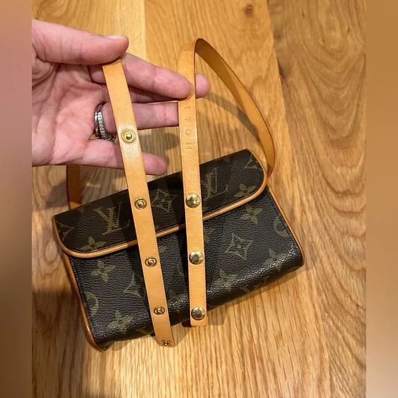 Louis Vuitton Brown and Tan Crossbody Bag - Picture 12 of 16